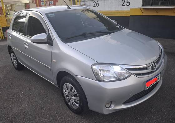 TOYOTA ETIOS 1.5 XS 16V FLEX 4P AUTOMÁTICO